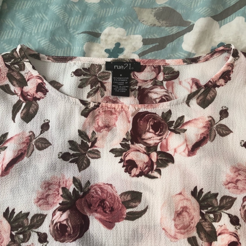 6 FOR $10 Rue 21 small top floral - Picture 3 of 4